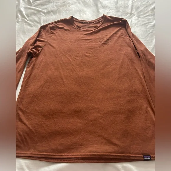 PATAGONIA LONG SLEEVED CAPILENE COOL DAILY GRAPHIC SHIRT MEN'S Size L. - Picture 2 of 8